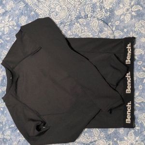 Bench long sleeve athletic top size XS